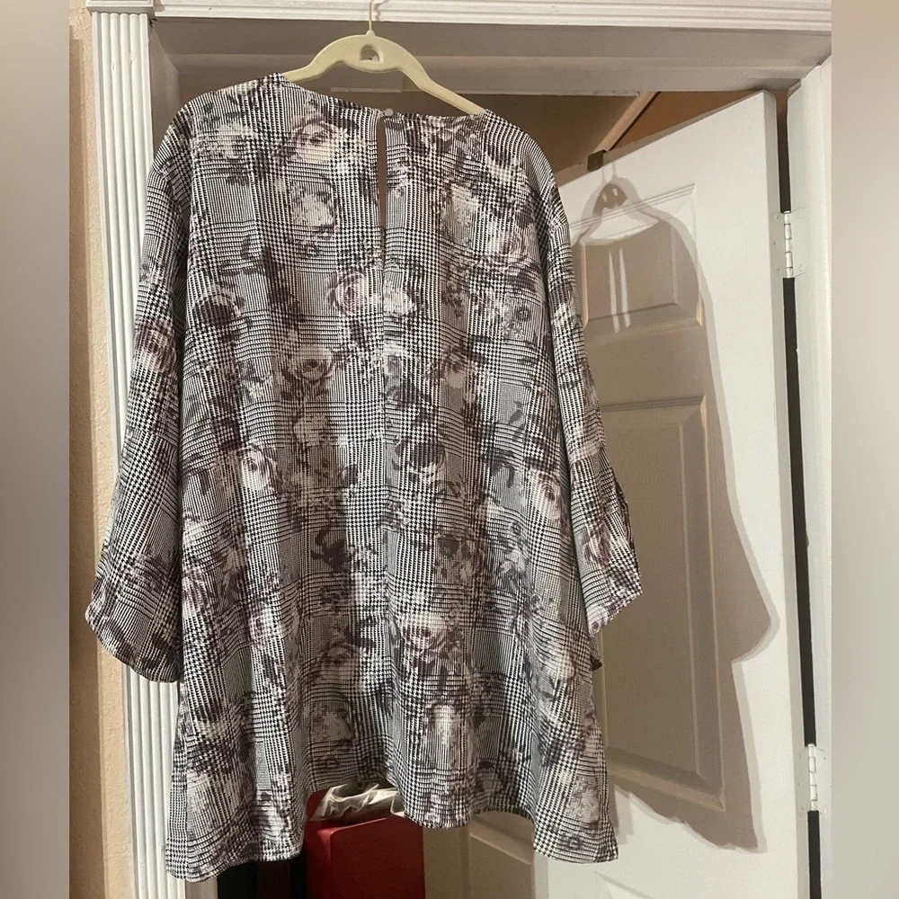 New Rachel Rachel Roy Hunter bell sleeve top plus size 3X 🌹🌺🌸 BC BAG 08